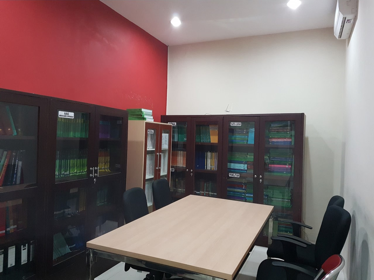 Ruang-Perpustakan-Prodi-Oftalmologi-2